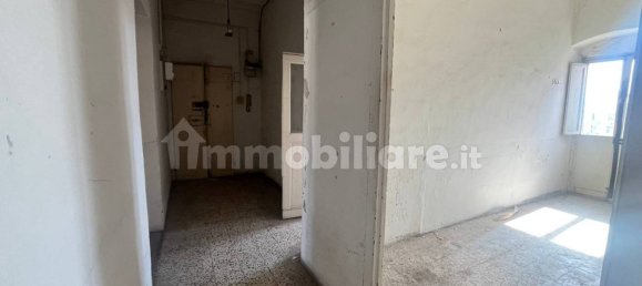 4 bedrooms Apartment in Livorno, Italy No. 110890 29