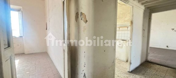 4 bedrooms Apartment in Livorno, Italy No. 110890 28