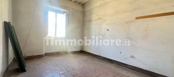 4 bedrooms Apartment in Livorno, Italy No. 110890 25
