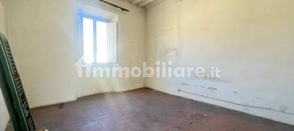 4 bedrooms Apartment in Livorno, Italy No. 110890 17