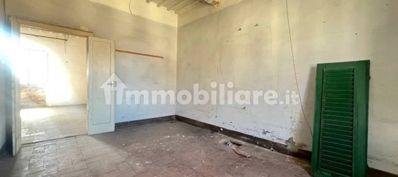 4 bedrooms Apartment in Livorno, Italy No. 110890 27