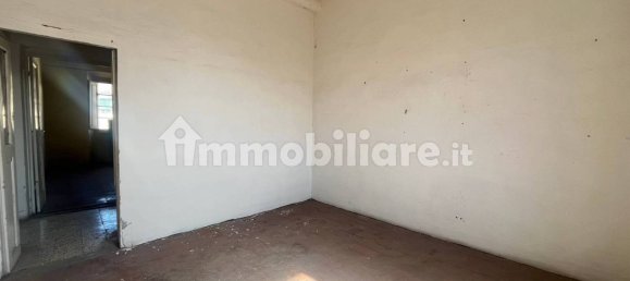 4 bedrooms Apartment in Livorno, Italy No. 110890 5