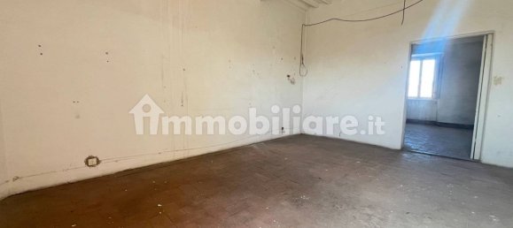4 bedrooms Apartment in Livorno, Italy No. 110890 21