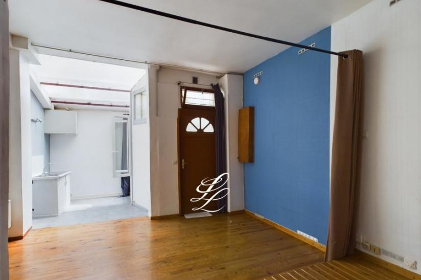 Studio in Paris, France, Nr. 147530