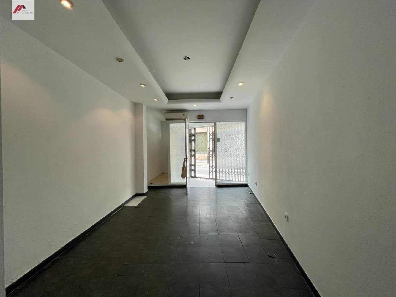 43m² Commercial property in El Puerto de Santa Maria, Spain No. 145309