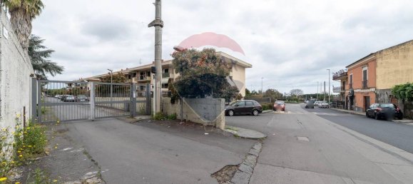 5-salle Appartement à San Giovanni la Punta, Italy No. 34884 5