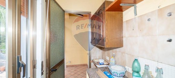 5-salle Appartement à San Giovanni la Punta, Italy No. 34884 2