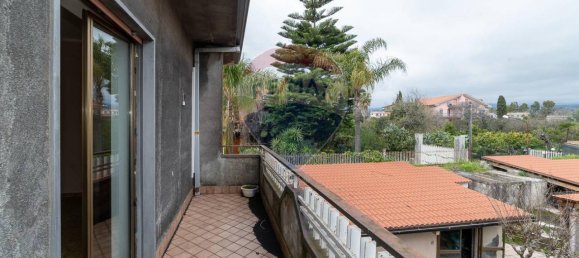 5-salle Appartement à San Giovanni la Punta, Italy No. 34884 14