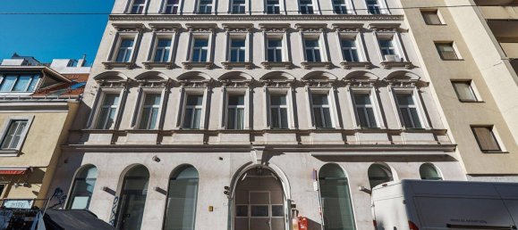  موقف سيارات في Neubau, Austria رقم 199215 7