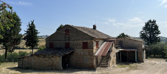 5 bedrooms Villa in Monte San Pietrangeli, Italy No. 78331 2