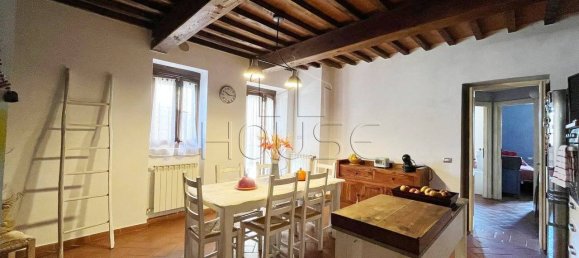 Квартира с 2 спальнями в Ареццо, Италия № 215917 6