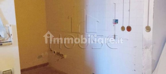 Квартира с 2 спальнями в Ареццо, Италия № 215917 30