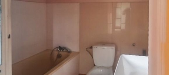 1 bedroom House in Montceau-les-Mines, France No. 359989 9