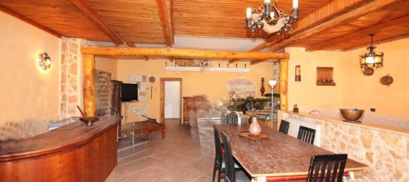 3 bedrooms Villa in Guidonia Montecelio, Italy No. 15679 7