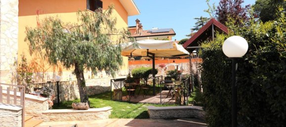3 bedrooms Villa in Guidonia Montecelio, Italy No. 15679 5