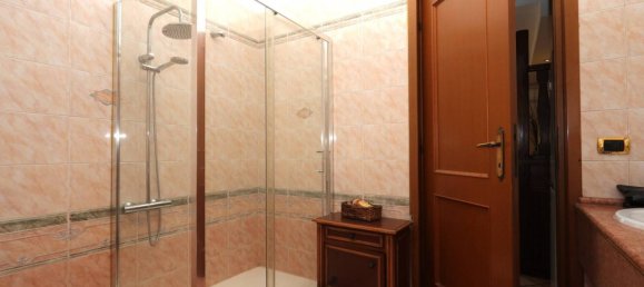 3 bedrooms Villa in Guidonia Montecelio, Italy No. 15679 23