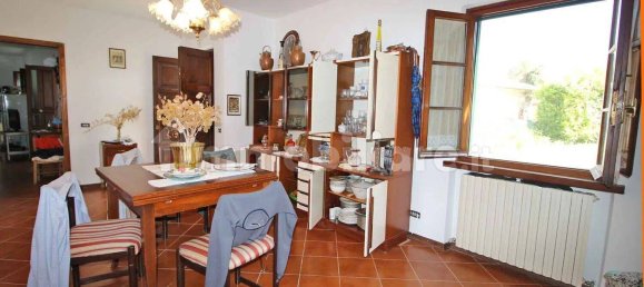 5 Schlafzimmer Villa in Lucca, Italy, Nr. 330068 10