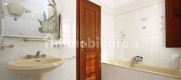 5 Schlafzimmer Villa in Lucca, Italy, Nr. 330068 29