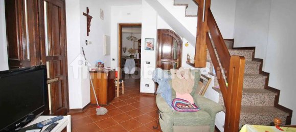 5 Schlafzimmer Villa in Lucca, Italy, Nr. 330068 8