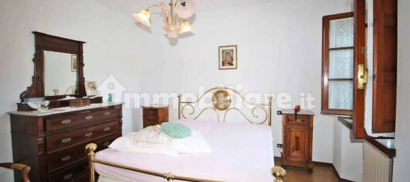 5 Schlafzimmer Villa in Lucca, Italy, Nr. 330068 25