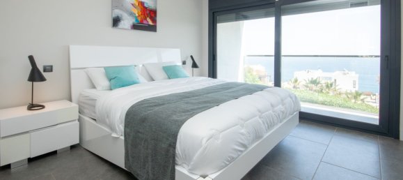 4 bedrooms House in Chullera, Spain No. 63300 13