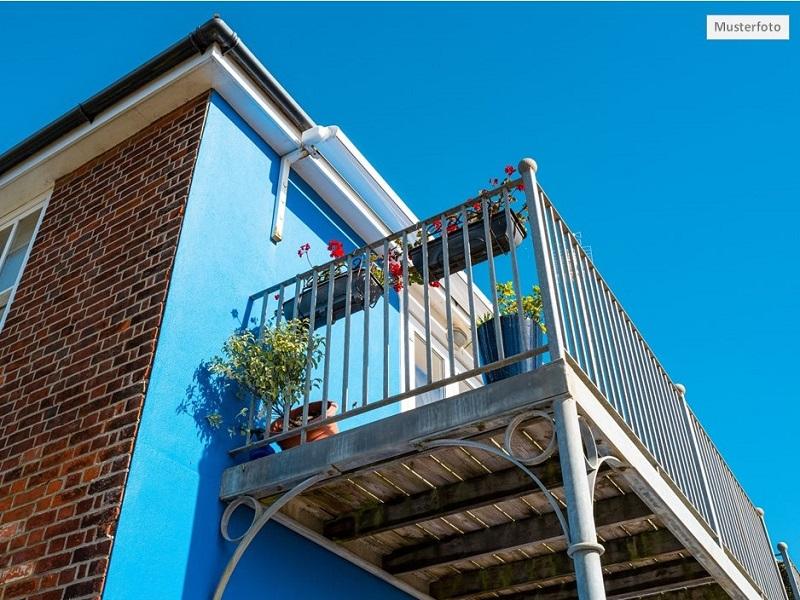 3 rooms Apartment in Esslingen, Germany No. 271176