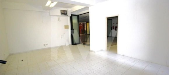 Gewerbliche Immobilie in Funchal, Portugal 78m², Nr. 84241 9