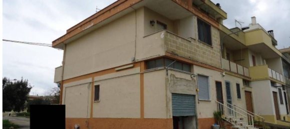 Apartamento de 3 habitaciónes en San Vito dei Normanni, Italy No. 97568 9