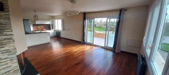 Casa T3 em Anet, France N.º 230084 3