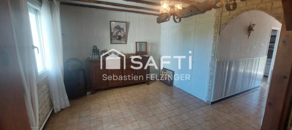 3 bedrooms Villa in Laon, France No. 61275 6