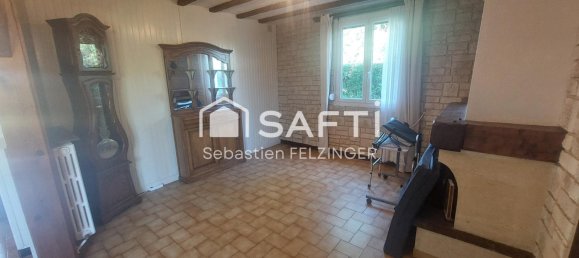 3 bedrooms Villa in Laon, France No. 61275 7