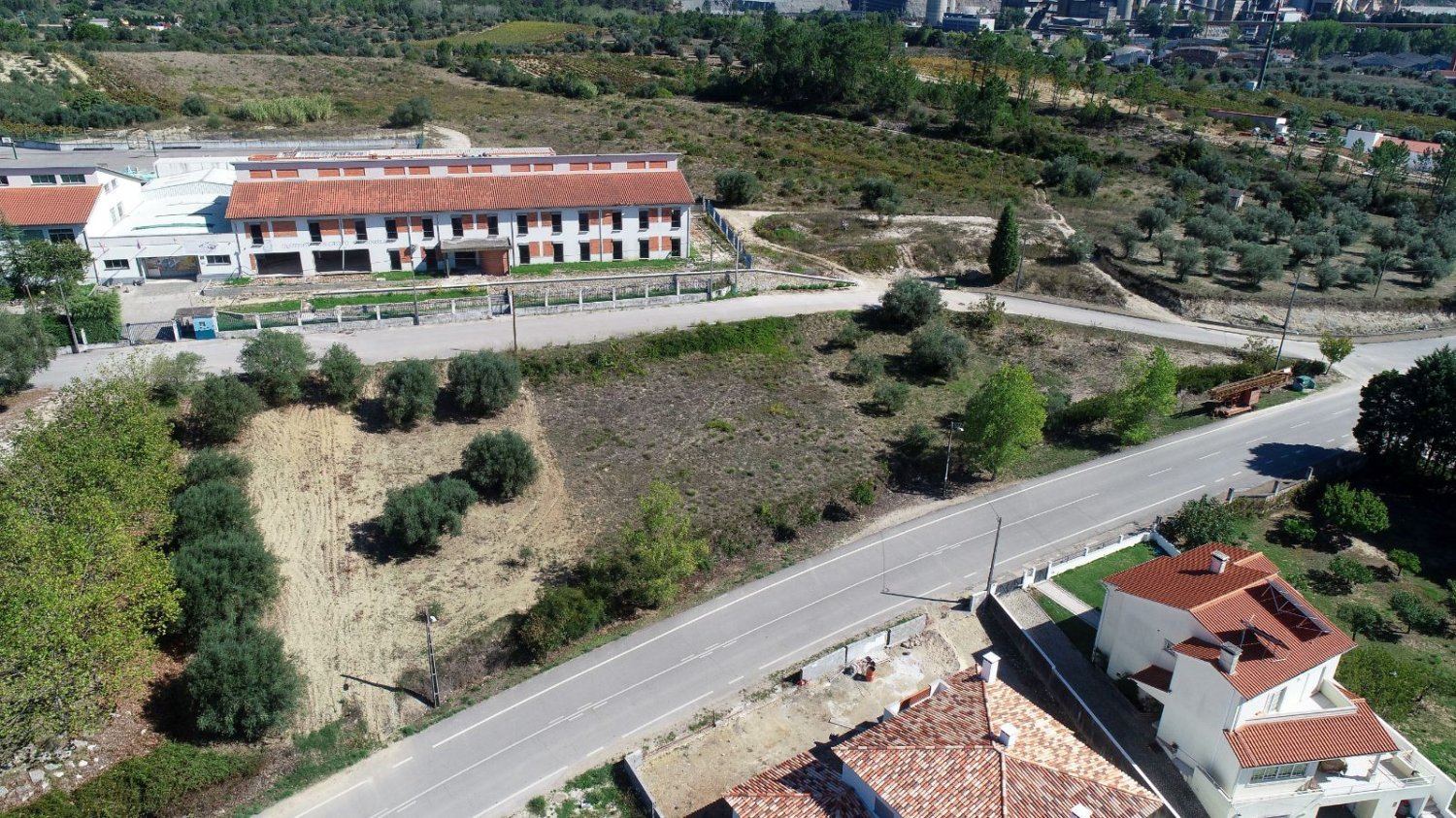 1018m² Land in Coimbra, Portugal No. 74690