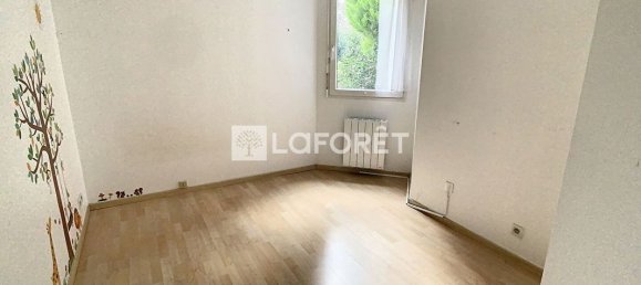 3 bedrooms Apartment in Villejuif, France No. 180439 13