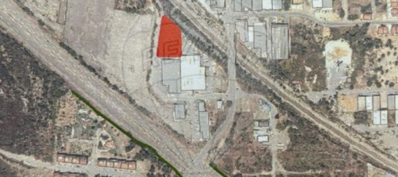 Lagerhaus in Seixal, Portugal 251m², Nr. 70763 6