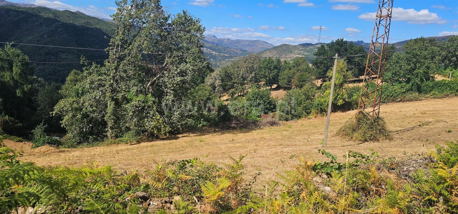 Земельный участок в Монталегри, Португалия № 291574