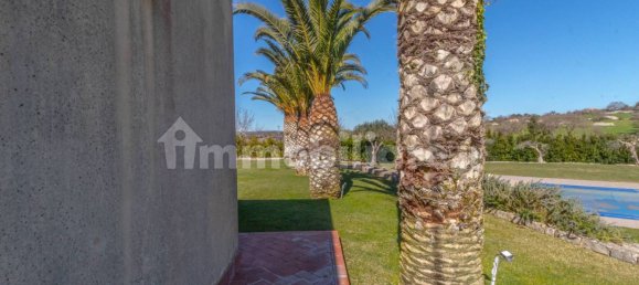 Вилла с 10 спальнями в Ното, Италия № 47671 31