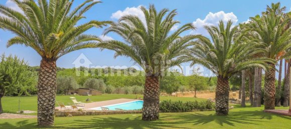 Вилла с 10 спальнями в Ното, Италия № 47671 9