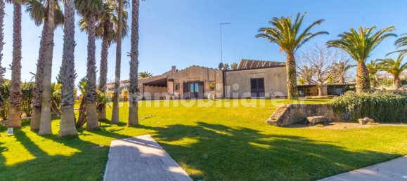 Вилла с 10 спальнями в Ното, Италия № 47671 34