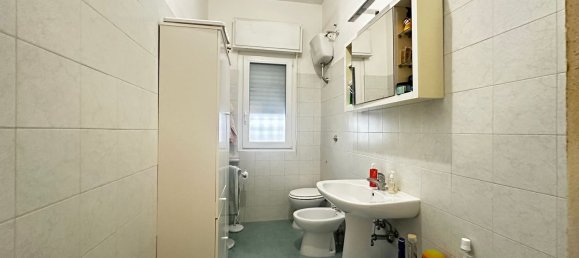 3 rooms Apartment in Rome, Italy No. 221885 39