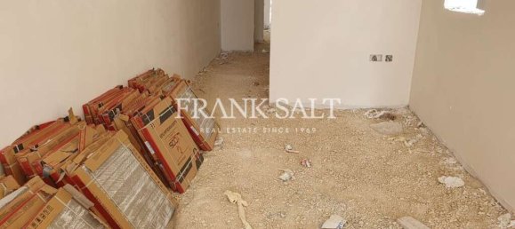 2 bedrooms Penthouse in Kappara, Malta No. 2876 15