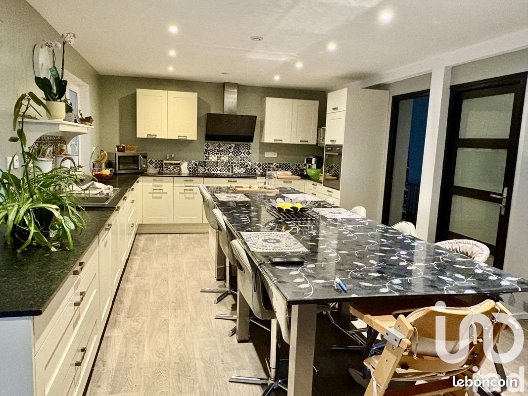 5 rooms House in Ailly-sur-Somme, France No. 235387