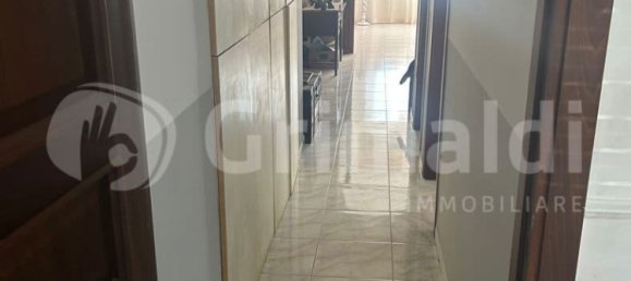 Apartamento de 3 divisões em Barcellona Pozzo di Gotto, Italy N.º 323032 13