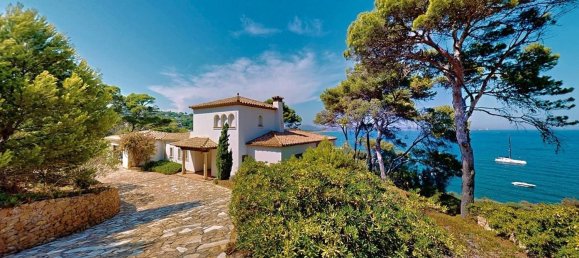 3 bedrooms House in Begur, Spain No. 150715 4