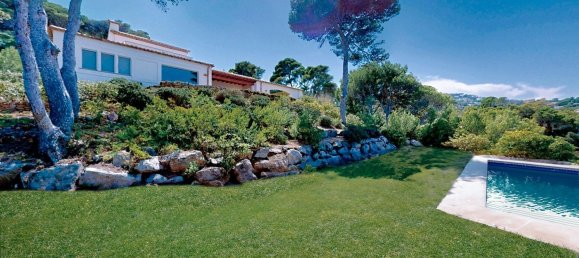 3 bedrooms House in Begur, Spain No. 150715 8