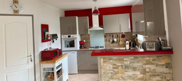 3 Schlafzimmer Haus in Sable-sur-Sarthe, France, Nr. 304540 3