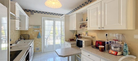 6 Schlafzimmer Haus in Nouan-le-Fuzelier, France, Nr. 218703 5