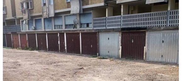 Garaje de 1 habitación en Solaro, Italy No. 296462 5