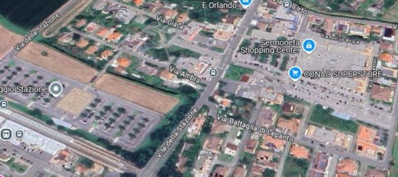 6 rooms Apartment in Latina, Italy No. 204775 20