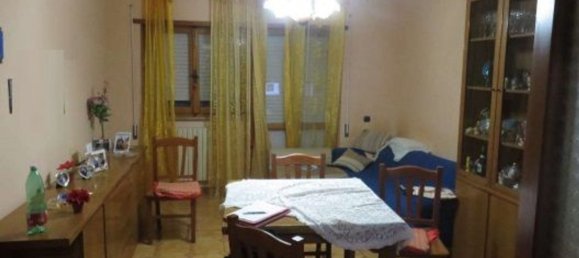 6 rooms Apartment in Latina, Italy No. 204775 10