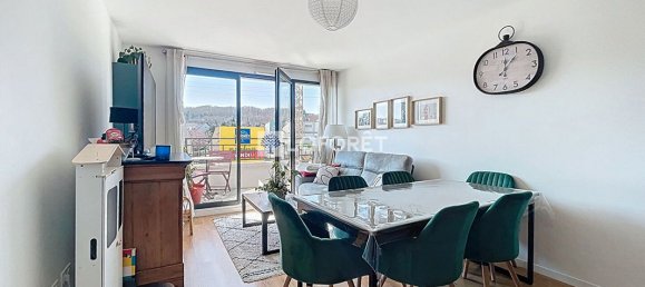 2 bedrooms Apartment in Saint-Cyr-l'Ecole, France No. 149371 3